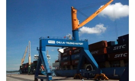 Cảng Chu Lai - Trường Hải được đầu tư nâng cấp, thuận lợi cho việc vận chuyển hàng hóa.