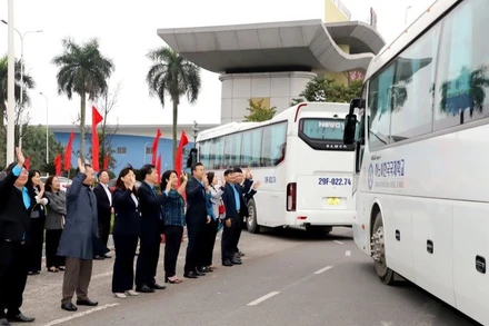 Hành trình Công đoàn - Xuân 2024 đưa hơn 300 nghìn lượt đoàn viên, người lao động về quê đón Tết.