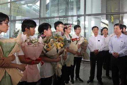 Bộ Giáo dục và Đào tạo chúc mừng thành tích học sinh đoạt giải Olympic Toán học quốc tế năm 2022.
