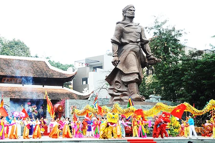 Lễ hội gò Đống Đa. Ảnh: HẢI NAM