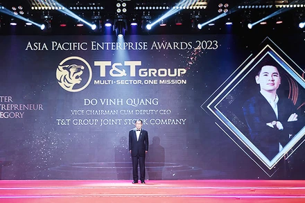Ông Đỗ Vinh Quang, Phó Chủ tịch HĐQT Tập đoàn T&T Group được APEA 2023 vinh danh Doanh nhân xuất sắc châu Á 2023.