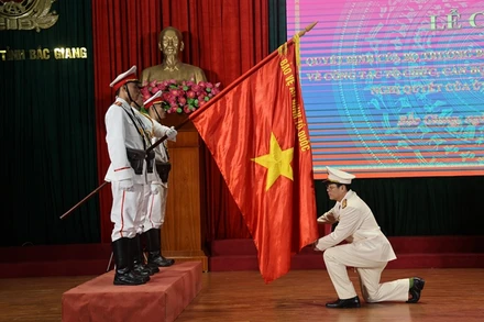 Lễ công bố các Quyết định của Bộ trưởng Công an về công tác cán bộ tại Bắc Giang.