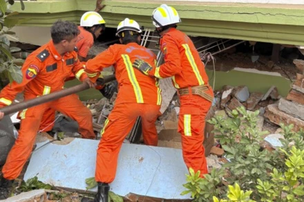 [Video] Động đất tại Myanmar: Công tác cứu hộ chồng chất khó khăn