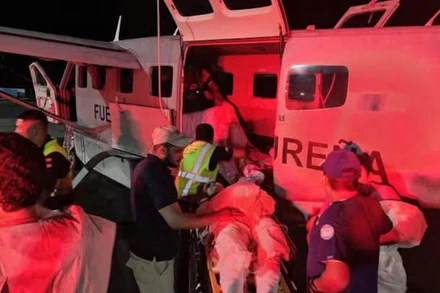 [Video] Vẫn còn nạn nhân mất tích trong vụ rơi máy bay ngoài khơi Honduras