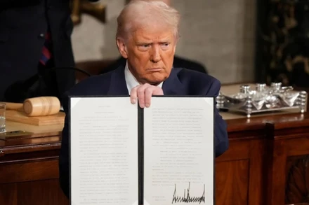 [Video] VOA và các đài quốc tế Mỹ rơi vào khủng hoảng sau lệnh cắt giảm của ông Trump