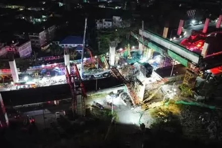 [Video] Sập dầm cao tốc gây thương vong lớn tại Thái Lan 