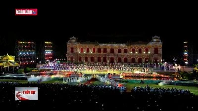 Bữa tiệc âm thanh, ánh sáng trong đêm khai mạc Festival Huế