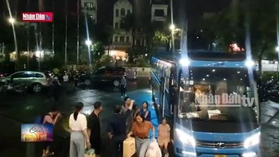 Quận Tây Hồ khẩn trương di dời người dân để tránh lũ