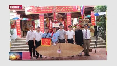 Độc đáo lễ hội thả diều làng Bá Dương Nội