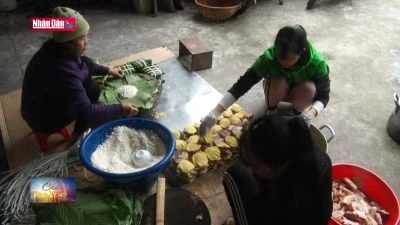 Bánh Chưng làng Đầm tấp nập dịp Tết