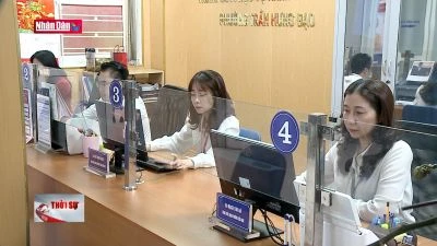 Công sở nghiêm túc trong ngày làm việc đầu năm mới