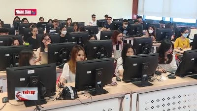 Tăng học phí đại học