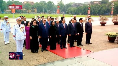 Lãnh đạo Đảng, Nhà nước viếng Lăng Chủ tịch Hồ Chí Minh