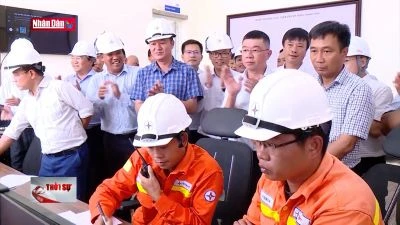 Đóng điện thành công 1 hợp phần Dự án đường dây 500kV mạch 3