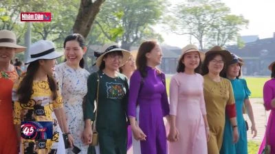 Người Việt chi gần 42 tỷ mua áo dài Tết trên mạng