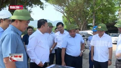 Bảo vệ nền tảng tư tưởng của Đảng: Giữ vững tính tiên phong, gương mẫu của cán bộ, đảng viên