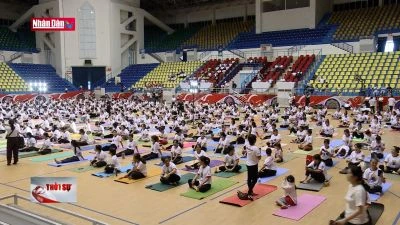 Ngày Quốc tế yoga tại Hà Nội