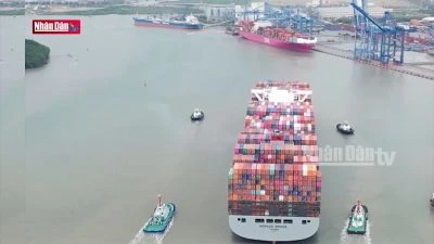 Giải quyết "điểm nghẽn" logistics khu vực Nam Bộ
