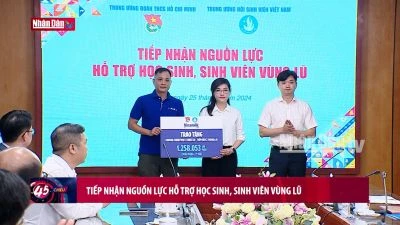 Tiếp nhận nguồn lực hỗ trợ học sinh, sinh viên vùng lũ