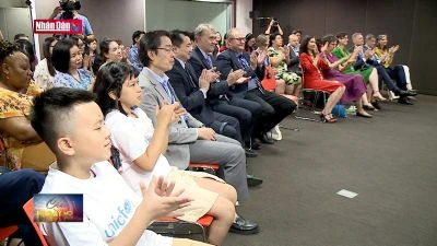 Lễ Kỷ niệm Ngày quốc tế vui chơi 11-6