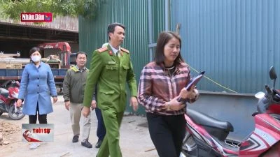 Nỗ lực vận động người dân tháo dỡ công trình sai phạm