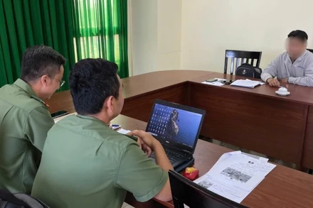 Cơ quan chức năng làm việc với P.V.N.T