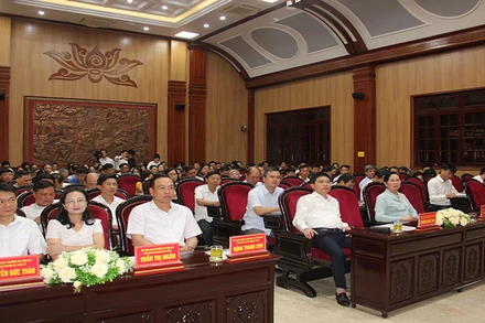 Các đại biểu tham dự hội nghị đối thoại.