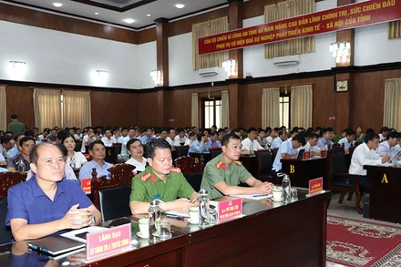 Các đại biểu dự Hội nghị.