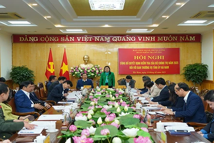 Các đại biểu dự hội nghị.