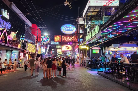 Phố đi bộ ở trung tâm thành phố Pattaya, Thái Lan.
