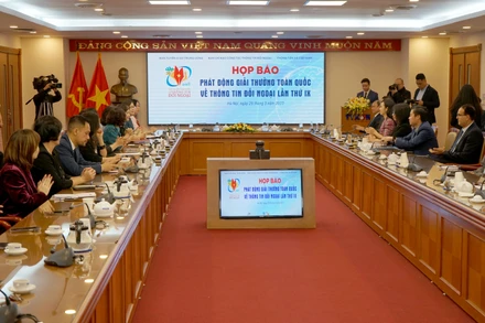 Họp báo phát động Giải thưởng toàn quốc về thông tin đối ngoại lần thứ IX. (Ảnh: Đinh Trường)