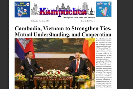Trang nhất báo Kampuchea đăng bài viết về chuyến tham dự lễ kỷ niệm 50 năm Ngày Giải phóng miền nam, thống nhất đất nước tại Việt Nam (30/4/1975-30/4/2025) của Chủ tịch Thượng viện, Chủ tịch Đảng Nhân dân Campuchia Samdech Techo Hun Sen và quan hệ Việt Nam-Campuchia.