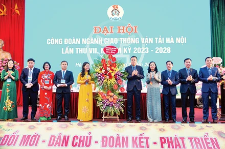 Đại hội Công đoàn ngành giao thông vận tải Hà Nội khóa 7, nhiệm kỳ 2023-2028. (Ảnh MAI QUÝ)