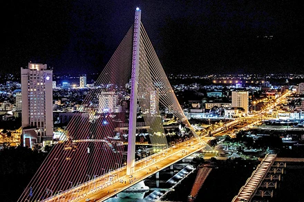 Cần tầm nhìn bền vững và đồng bộ