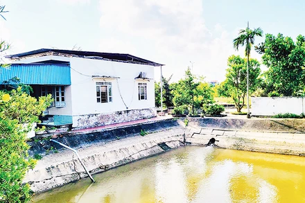 Nhà máy nước Đông Phương (huyện Kiến Thụy) không bảo đảm chất lượng nước sạch cung ứng, gây bức xúc cho người dân sẽ phải thay thế.