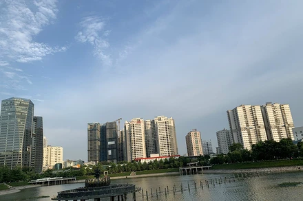 Một số chung cư đang xây dựng tại thành phố Hà Nội.