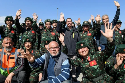 Việt Nam - Cống hiến và sẻ chia