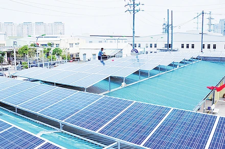 Một hệ thống điện mặt trời mái nhà ở Hà Nội. 