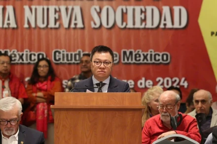 Đồng chí Lê Quốc Minh phát biểu tại hội thảo quốc tế “Các chính đảng và một xã hội mới” tại Mexico. (Ảnh: Phi Hùng/TTXVN)