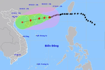 Vị trí và hướng di chuyển của bão số 4. (Nguồn: nchmf.gov.vn)