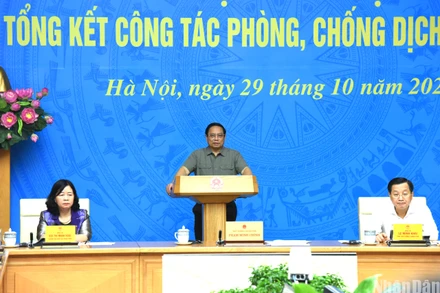 Thủ tướng Phạm Minh Chính dự và chỉ đạo hội nghị.
