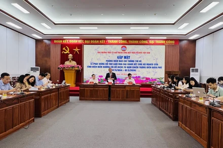 Toàn cảnh cuộc họp báo.