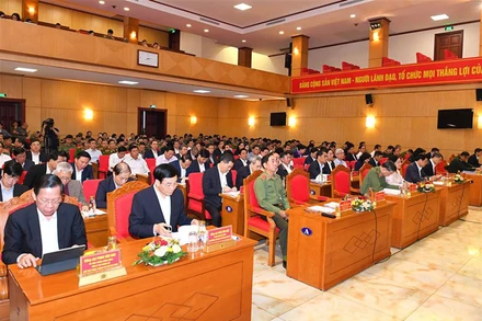  Toàn cảnh hội nghị.