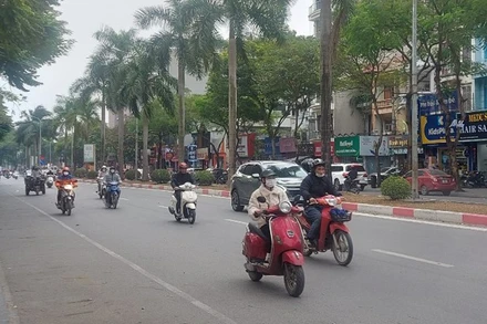 Khu vực Hà Nội có mưa nhỏ vài nơi, sáng sớm có sương mù, trưa chiều hửng nắng. (Ảnh minh họa)