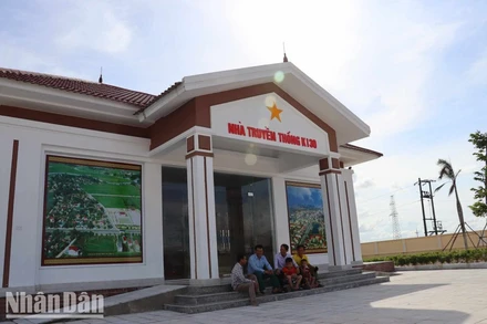 Các thế hệ nhân dân ở Làng K130 luôn tự hào về truyền thống cách mạng của ông, cha.