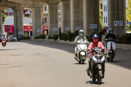 Khu vực Hà Nội nắng nóng gay gắt, có nơi hơn 40 độ C. (Ảnh minh họa)