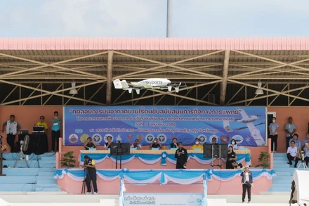 Chiếc máy bay được sử dụng trong cuộc thử nghiệm của Bộ Y tế Thái Lan. (Ảnh: Bộ Y tế Thái Lan)