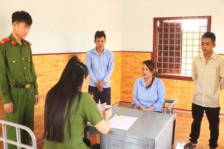 Đối tượng Nguyễn Thị Hoa tại Cơ quan công an. (Ảnh: S.Đ)