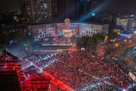 Việc phát triển công nghiệp văn hóa không chỉ giúp bảo tồn di sản mà còn mở ra những hướng đi mới cho kinh tế sáng tạo, du lịch và kinh tế đêm cho Thủ đô Hà Nội.