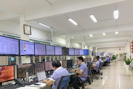 Đội ngũ kỹ thuật Vinaphone duy trì trực bảo đảm mạng viễn thông, công nghệ thông tin thông suốt.